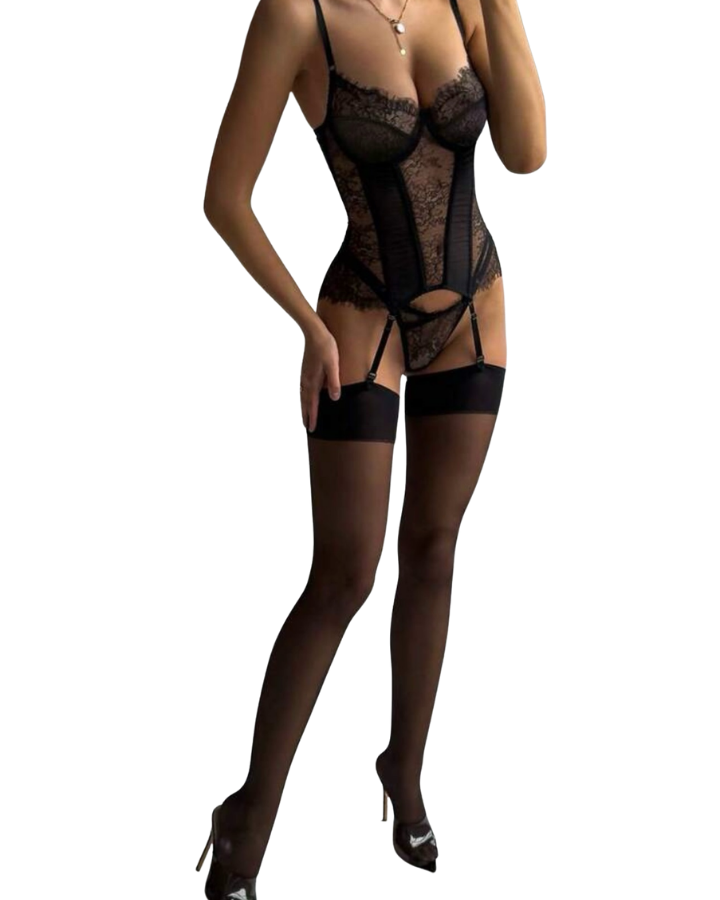Set Gin — encaje negro estructurado, con ligueros y medias.